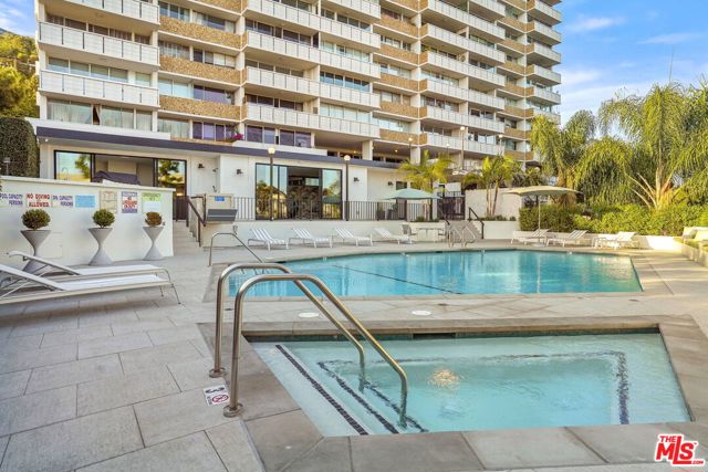 8787 Shoreham Drive, West Hollywood CA: https://media.crmls.org/mediaz/6deb2939-7cd7-432c-9b0a-cd02210ff1a1.jpg