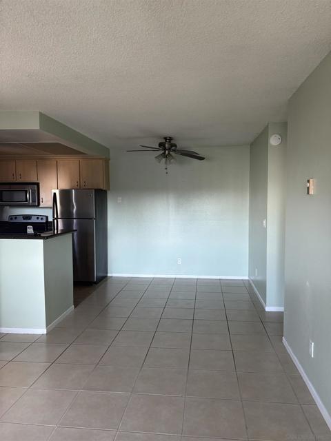 5962 Rancho Mission RD, San Diego CA: https://media.crmls.org/mediaz/6debe182-5835-4c84-8bf0-a63aafb6887c.jpg