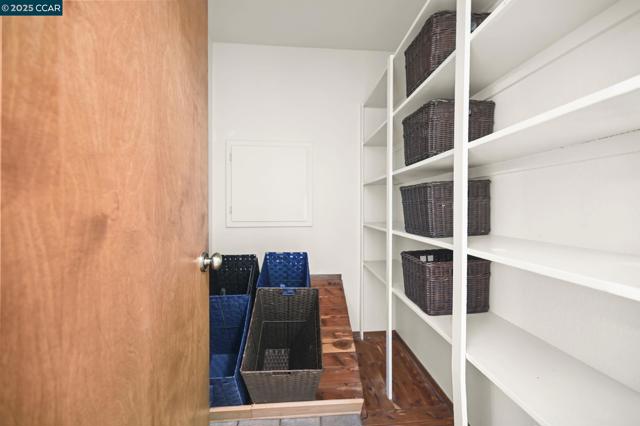 2 Kulani Ln, Pleasant Hill CA: https://media.crmls.org/mediaz/6dee4894-9bc5-4821-9b84-3d9f9c124434.jpg