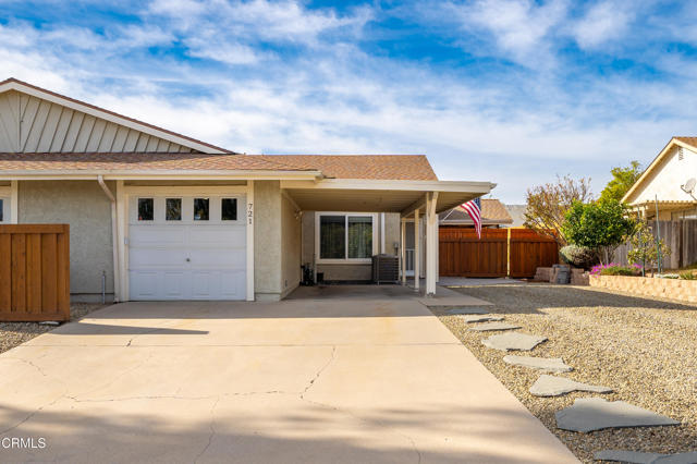 Detail Gallery Image 2 of 30 For 721 Hunt Cir, Camarillo,  CA 93012 - 3 Beds | 2 Baths