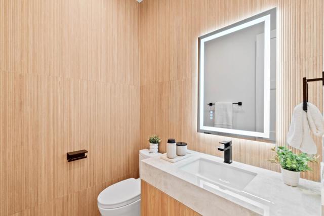 Image 20 of 69 For 700 Farley Street