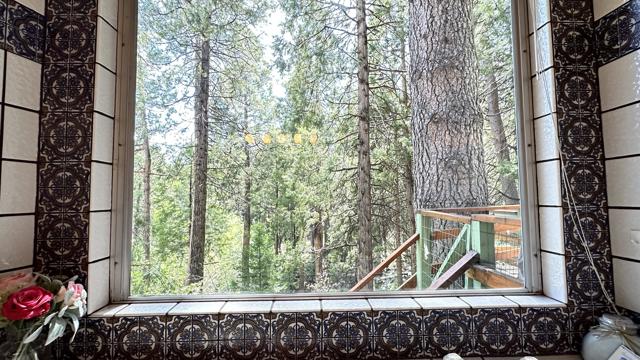 25655 Tahquitz Drive, Idyllwild CA: https://media.crmls.org/mediaz/6def7776-c493-41f6-b500-a2cbd5260cf0.jpg