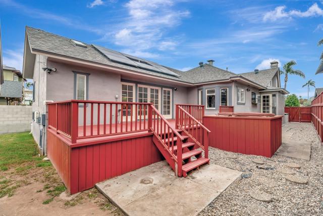 4232 Arden Way, San Diego CA: https://media.crmls.org/mediaz/6defd82e-9cb3-46bb-8c8e-fbc36bcaf265.jpg