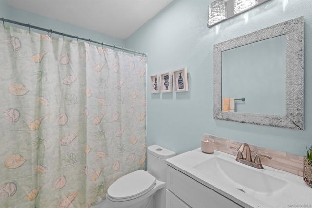 9155 57 Gold Coast Dr, San Diego CA: https://media.crmls.org/mediaz/6df01172-83de-4427-877e-bdc9efd173a7.jpg