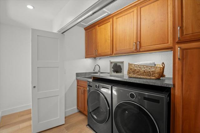 865 Somerset Court, San Carlos CA: https://media.crmls.org/mediaz/6df05569-90f3-426a-8cb8-56826f483b64.jpg