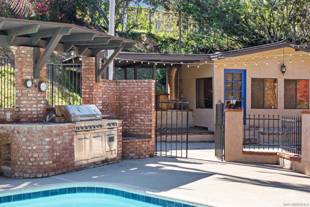 4201 Avenida Gregory, Spring Valley CA: https://media.crmls.org/mediaz/6df08d66-0597-421f-aba4-b846b26bc3e2.jpg