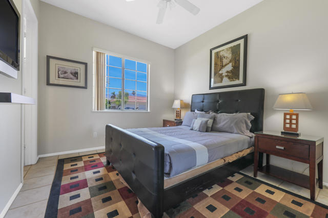 2450 Quincy Way, Palm Springs CA: https://media.crmls.org/mediaz/6df1484e-42fb-44f2-b418-8deda5ed6c81.jpg