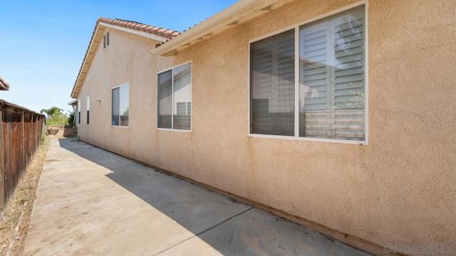 28371 Evening Star Dr, Menifee CA: https://media.crmls.org/mediaz/6df17971-cda1-41a7-810c-1ef7707873a1.jpg