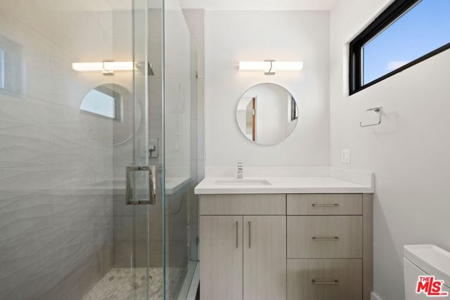 2012 Veteran Avenue, Los Angeles CA: https://media.crmls.org/mediaz/6df211a3-ce00-4f34-80f6-7258065a03a2.jpg
