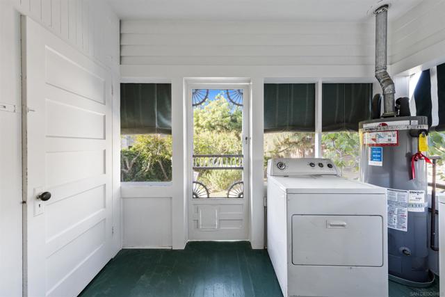 4229 Saint James Place, San Diego CA: https://media.crmls.org/mediaz/6df28332-5afd-473e-a53a-e5a423dbd8ef.jpg