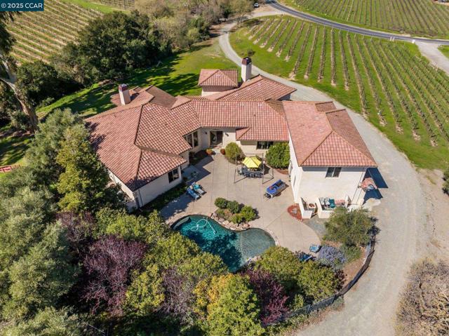 633 Kalthoff Cmn, Livermore CA: https://media.crmls.org/mediaz/6df3c27f-6fbc-47d7-9953-40209b592ba6.jpg
