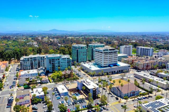 2500 6Th Ave, San Diego CA: https://media.crmls.org/mediaz/6df3f301-560a-4579-92e2-51acf2802590.jpg