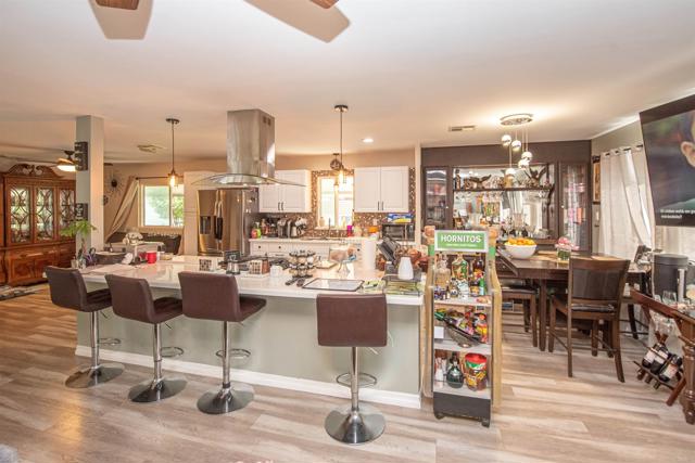 1010 Bobier Dr E, Vista CA: https://media.crmls.org/mediaz/6df4b8cd-2396-4f2c-8b19-63562ef75b3e.jpg