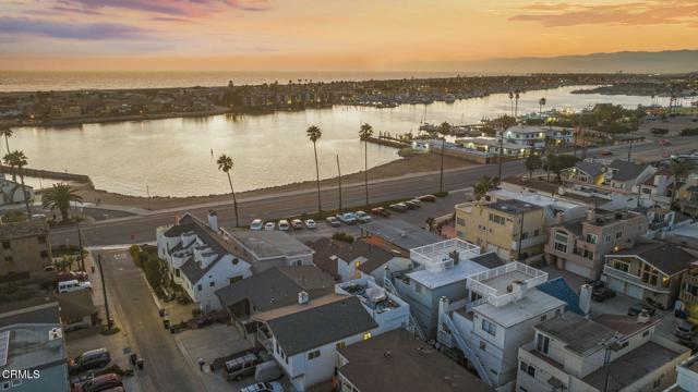 Detail Gallery Image 24 of 57 For 2916 Lakeshore Ct, Oxnard,  CA 93035 - 4 Beds | 3 Baths