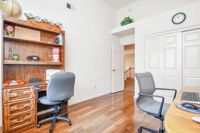 4528 Fallow Way, Antioch CA: https://media.crmls.org/mediaz/6df6510d-12d2-4a58-a1a0-fc98cbd685a0.jpg