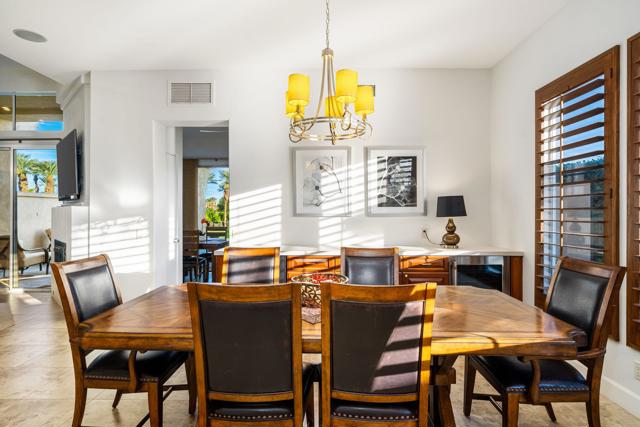 416 Desert Holly Drive, Palm Desert CA: https://media.crmls.org/mediaz/6df6bc84-1b02-4835-9c61-af2e446b008e.jpg