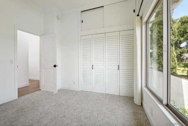 211 Via Osuna, Rancho Santa Fe CA: https://media.crmls.org/mediaz/6df76689-0e5b-4c6d-8466-4b75d16a7494.jpg