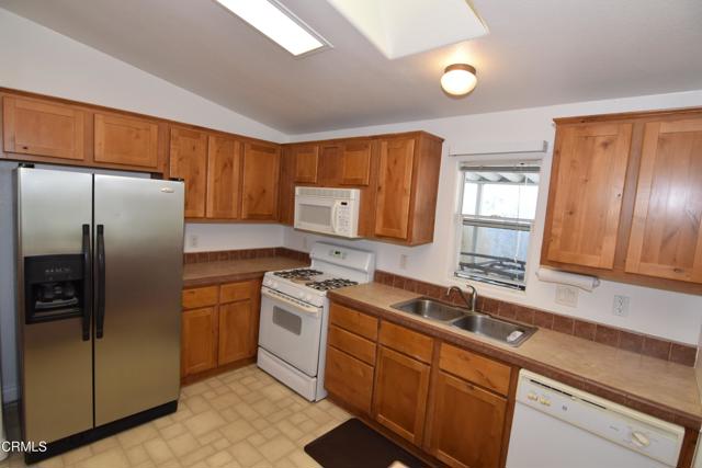 4201 Topanga Canyon Blvd. Boulevard, Woodland Hills CA: https://media.crmls.org/mediaz/6df7902a-5624-4304-8bc2-5f00030ba5ba.jpg