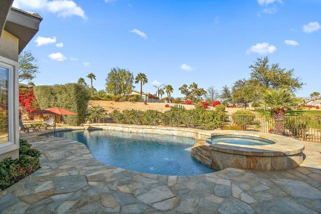 81196 Victoria Lane, La Quinta CA: https://media.crmls.org/mediaz/6df91232-ad05-4cb7-929d-7fc82bdeb4a8.jpg