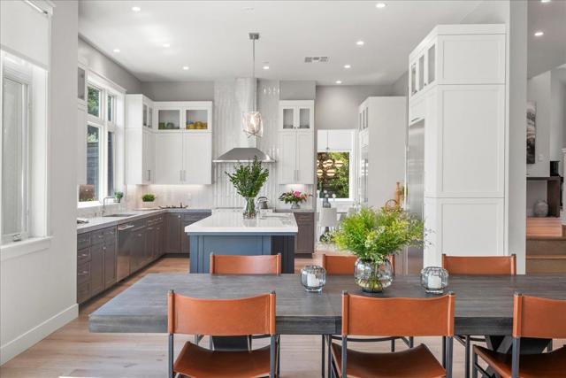 115 Wika Ranch Court, Redwood City CA: https://media.crmls.org/mediaz/6df9e7ce-a9af-4e77-bc5d-63c647009ab3.jpg