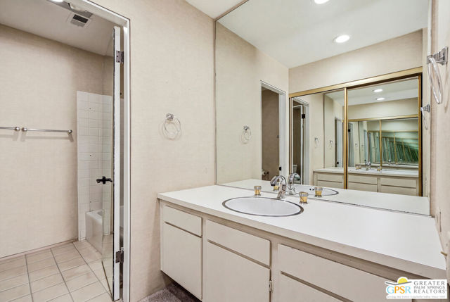 2515 N Whitewater Club Drive #A, Palm Springs, CA 92262