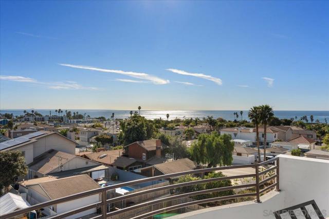 819 Van Nuys St, San Diego CA: https://media.crmls.org/mediaz/6dfac746-0338-4034-adb1-cd45ae06698f.jpg