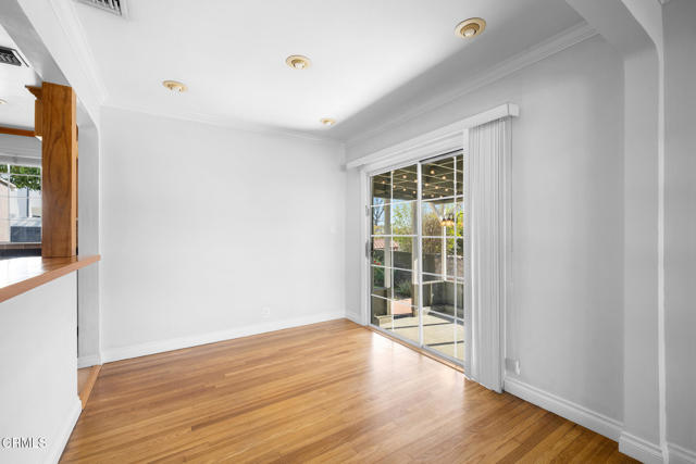 Detail Gallery Image 11 of 56 For 2444 N Parish Pl, Burbank,  CA 91504 - 3 Beds | 1 Baths