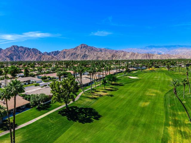 44825 Guadalupe Drive, Indian Wells CA: https://media.crmls.org/mediaz/6dfbe56e-5b8f-4e77-8b61-4062d41b8b8a.jpg