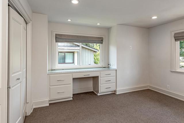 410 Sand Hill Circle, Menlo Park CA: https://media.crmls.org/mediaz/6dfcba1e-3e4c-4f3f-bb86-d75ffcfbf546.jpg