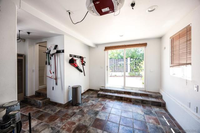 2541 Haller St, San Diego CA: https://media.crmls.org/mediaz/6dfda288-6df5-407f-a17a-57a10899c0b2.jpg