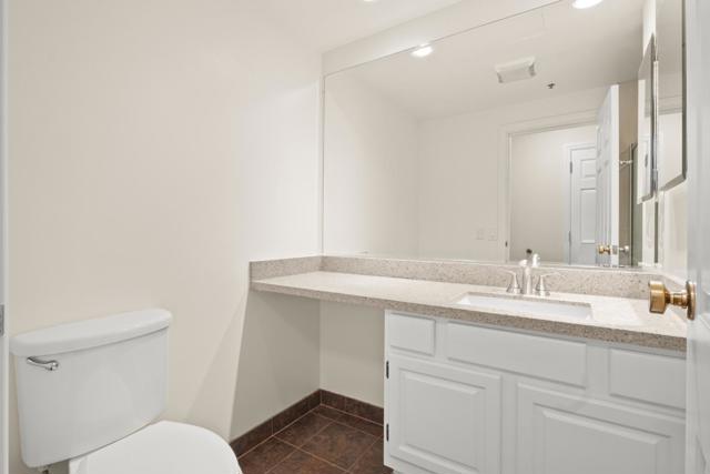 555 Laurel Avenue, San Mateo CA: https://media.crmls.org/mediaz/6dfdc7b2-07c7-49ce-ab45-b20b614471e9.jpg