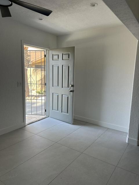 44635 San Carlos Avenue, Palm Desert CA: https://media.crmls.org/mediaz/6dff4441-0808-439f-b327-3f8238d22090.jpg