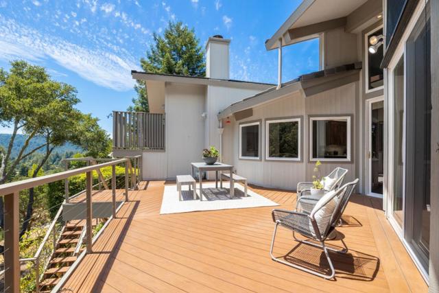 77 Pasatiempo Drive, Santa Cruz CA: https://media.crmls.org/mediaz/6dff74ce-2328-4de4-a796-8d4fde174189.jpg