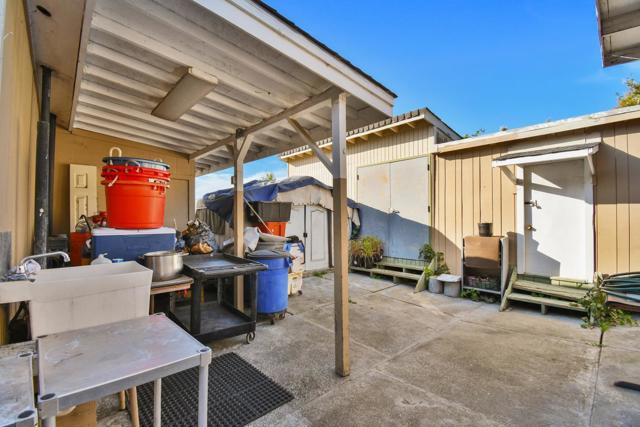 7 Lindbergh Street, San Mateo CA: https://media.crmls.org/mediaz/6dff949b-58e0-4504-9991-62e1c80933ef.jpg