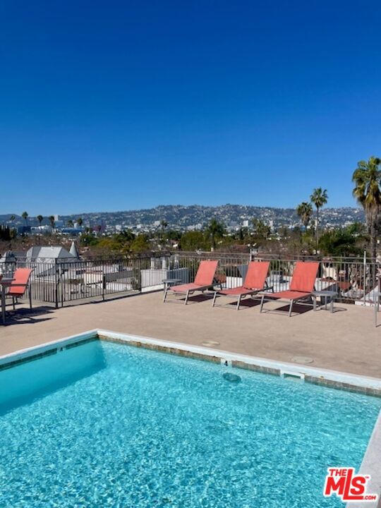 6151 Orange Street, Los Angeles CA: https://media.crmls.org/mediaz/6e007ac8-e120-4d40-aeeb-54a63567a1e5.jpg