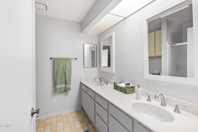 Detail Gallery Image 14 of 26 For 2646 Hurricane, Port Hueneme,  CA 93041 - 2 Beds | 3 Baths