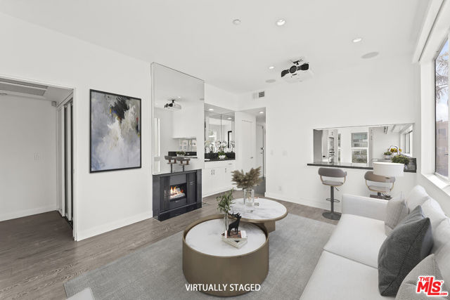 1932 Selby Avenue, Los Angeles CA: https://media.crmls.org/mediaz/6e02858c-cbf8-47be-bf72-b231f005d59f.jpg