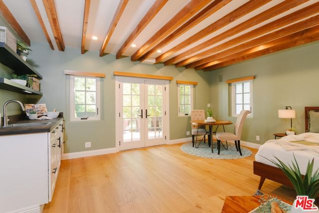 2055 Outpost Drive, Los Angeles CA: https://media.crmls.org/mediaz/6e030547-5dce-43b6-8225-51034215cd06.jpg