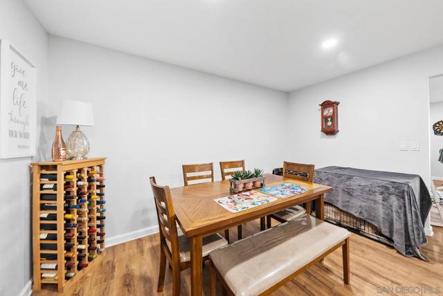 2297 1/2 Orchard Ave, El Cajon CA: https://media.crmls.org/mediaz/6e0390b8-5397-4313-b169-090aee5ccb26.jpg