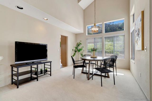 11515 Corte Playa Las Brisas, San Diego CA: https://media.crmls.org/mediaz/6e0440ff-8140-4875-aa7a-3fe31993c683.jpg