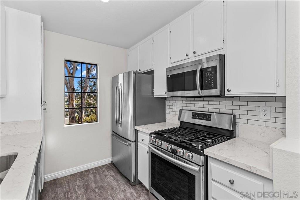 10367 Azuaga St - photo 15