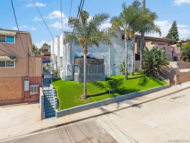 5760 Riley St, San Diego CA: https://media.crmls.org/mediaz/6e056541-280b-407f-a960-c5bcc82bd5d7.jpg