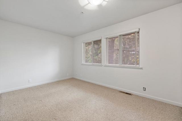 33 Edgewood Way, Santa Cruz CA: https://media.crmls.org/mediaz/6e07d3a8-69ba-4510-9c29-e510fff2d258.jpg