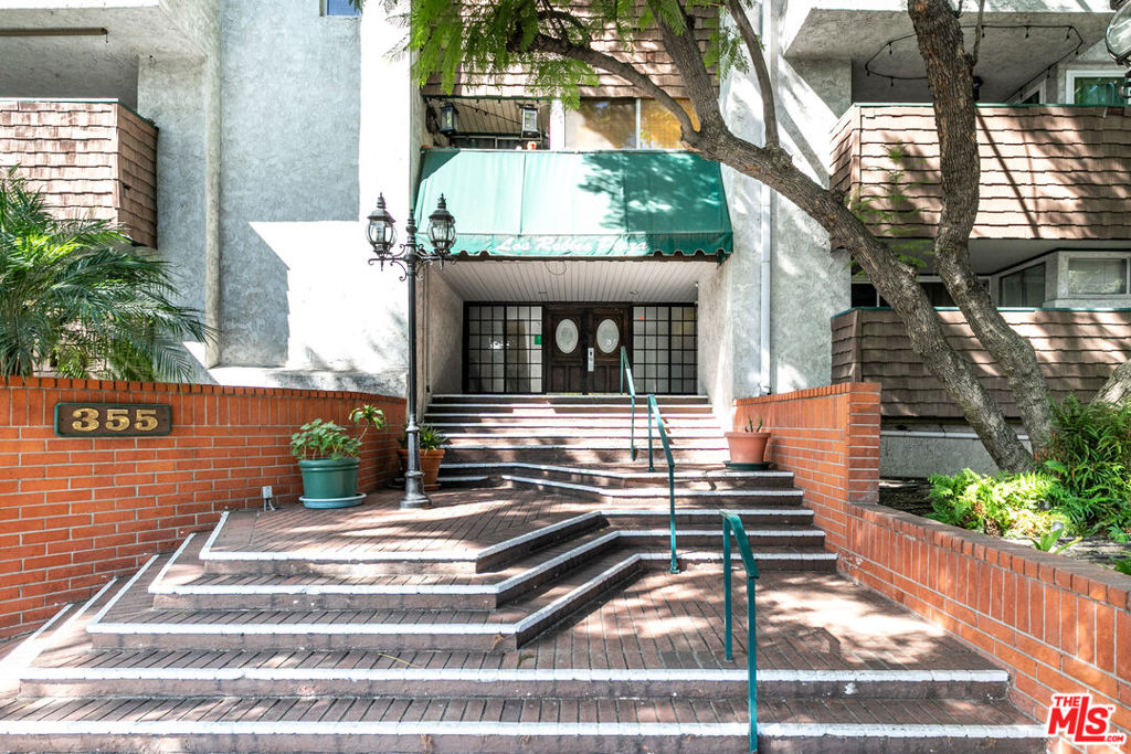 355 S Los Robles Avenue #108