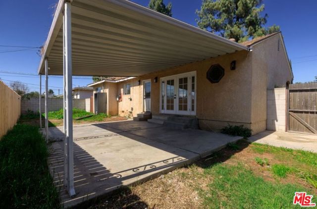 16130 Devonshire Street, Granada Hills CA: https://media.crmls.org/mediaz/6e0916af-537e-4319-a0c7-0c02e25df3c6.jpg