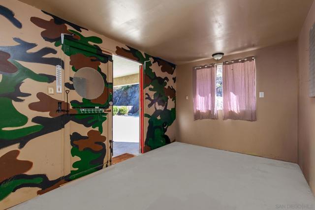 1167 Peutz Valley Rd, Alpine CA: https://media.crmls.org/mediaz/6e0a65cc-b3c6-48dc-96f7-d6a1b3ef9eb5.jpg