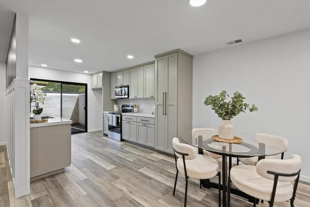 14 Via Serra, San Juan Bautista CA: https://media.crmls.org/mediaz/6e0a7f87-3985-4714-8797-5db7b3e3accf.jpg
