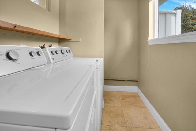 576 Sims Road, Santa Cruz CA: https://media.crmls.org/mediaz/6e0b763d-661e-4cb5-a871-8053a3d7227f.jpg