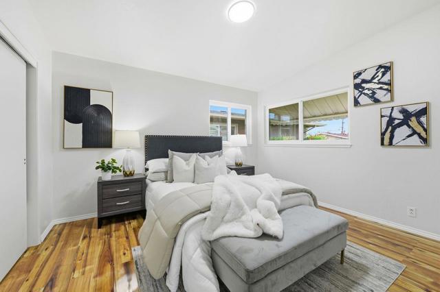 2827 Hosmer Street, San Mateo CA: https://media.crmls.org/mediaz/6e0c8cb2-5092-46fd-b12e-78f7daf9f812.jpg