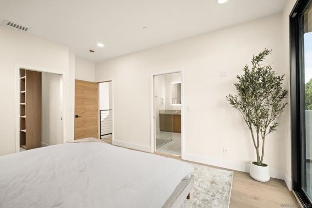 1531 33 Lieta St, San Diego CA: https://media.crmls.org/mediaz/6e0c8ee1-1a2e-4049-938d-8354c8e20f33.jpg